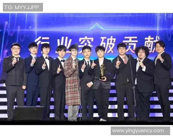 李静专访：从新手到职业选手的英雄联盟成长之路回顾